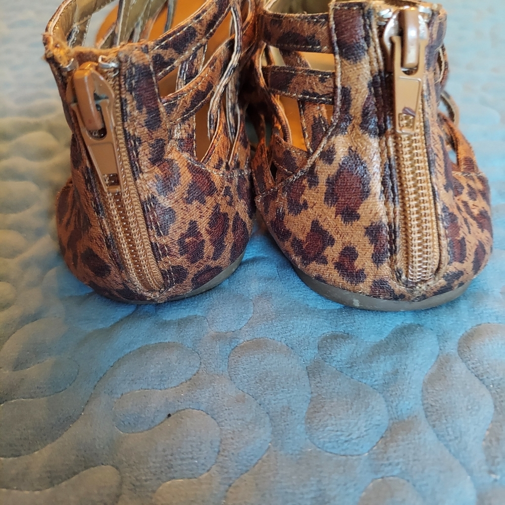 Leopard Print Sandals - Picture 6 of 8